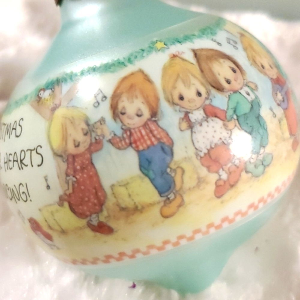 BETSEY CLARK 1992 Hallmark Tree ornament 'Christmas Sets Our Hearts A-Dancing!'